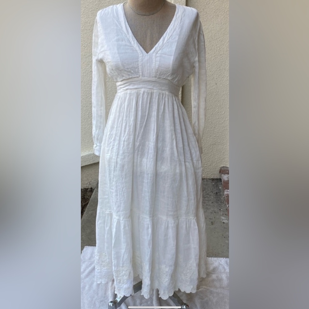 Velvet by Graham & Spencer linen blend boho beautiful flowy midi layered dress
